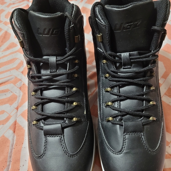 Lugz - Picture 2 of 2